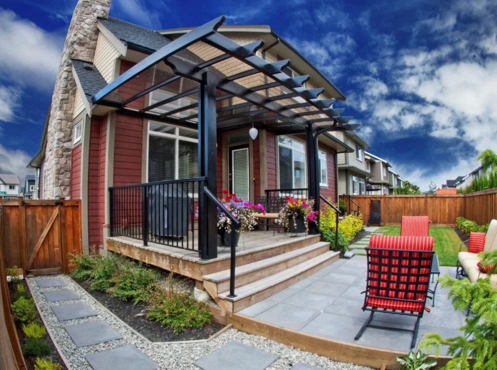 Black pergola built by Atlas Sun Systems
