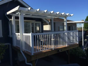 Glass railings installed by Atlas Sun Systems